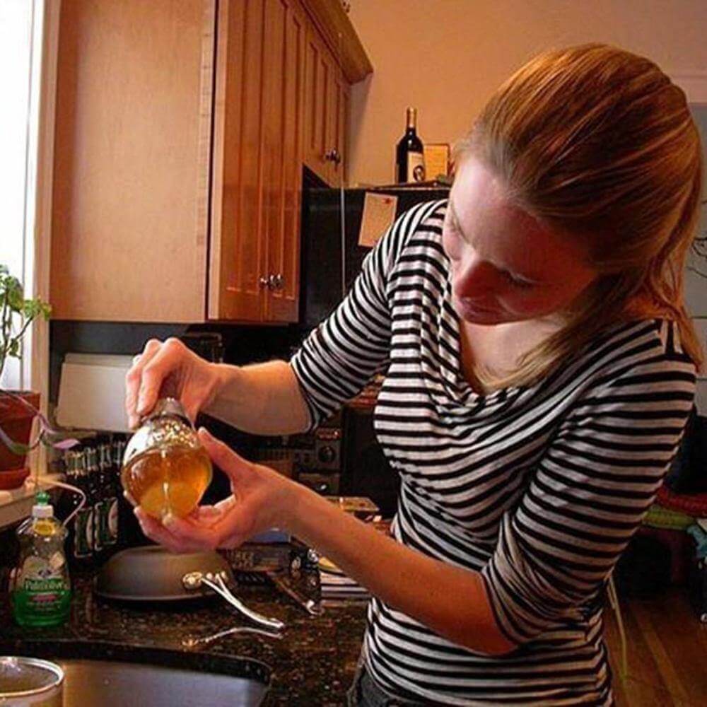 Honey Dispenser Drip-Free Trigger Release Honeycomb Design