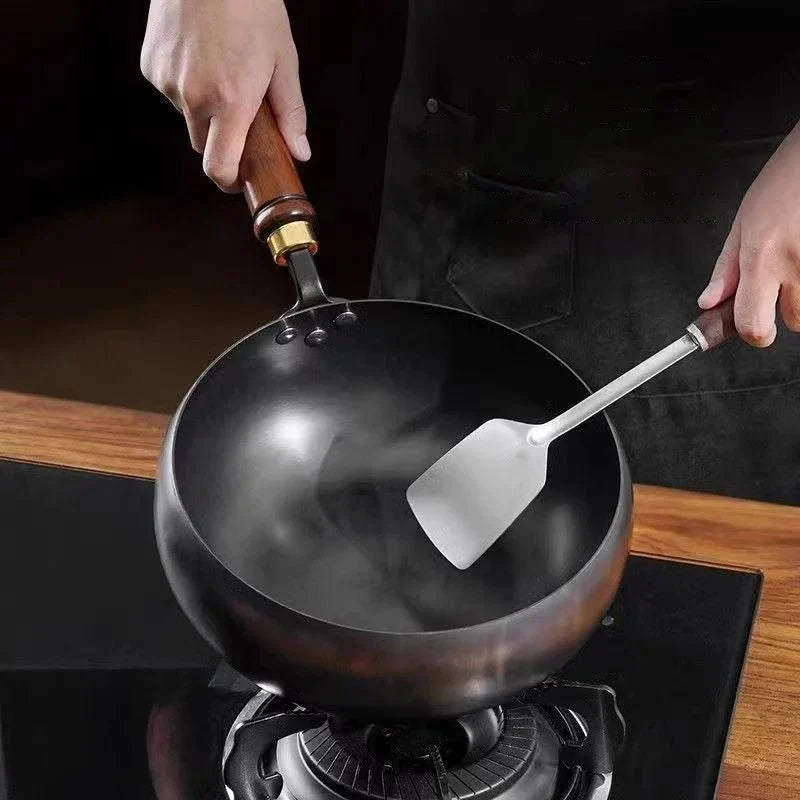 Iron Pan Hand-Forged Uncoated Even Heat Distribution