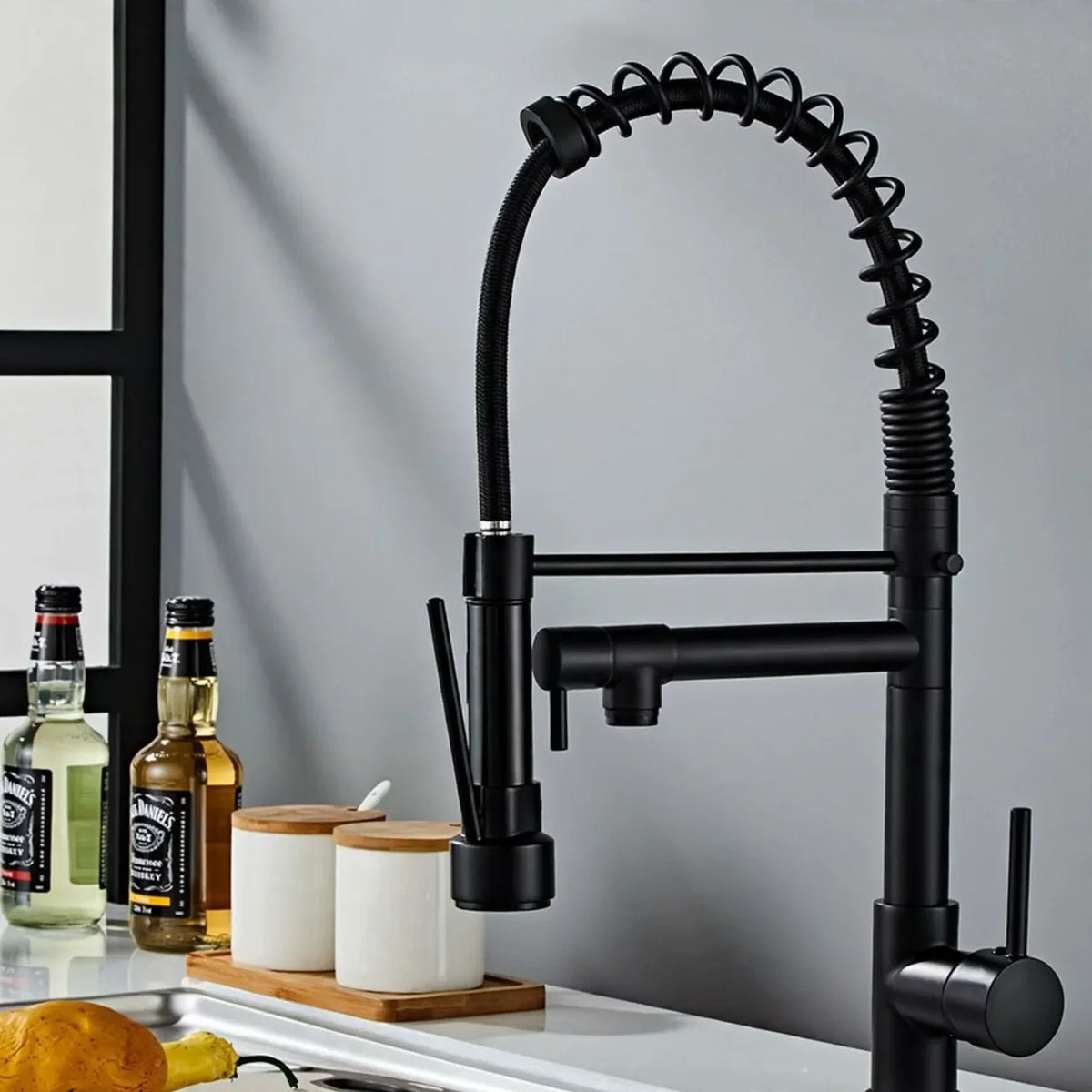 Kitchen Faucet Pull-Out Sprayer Stainless Steel Single-Lever Handle