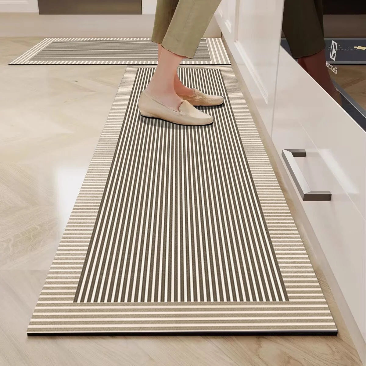 Kitchen Mat Cushioned Support Non-Slip Surface Wipe-Clean Finish