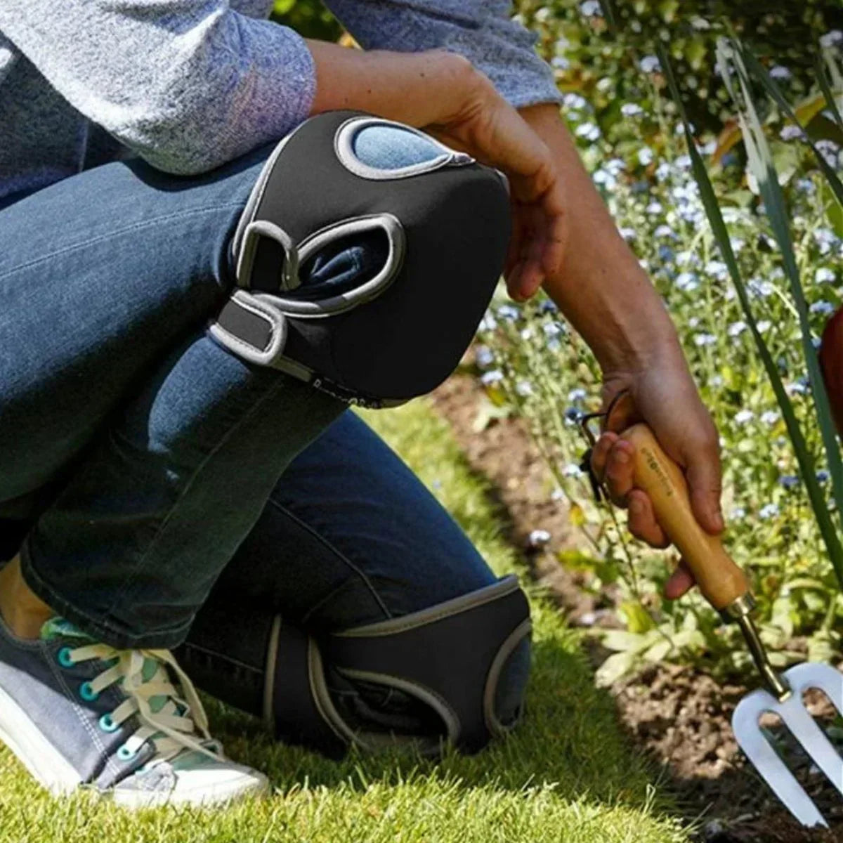 Knee Pads Ergonomic Extra Cushioning Easy-Clean