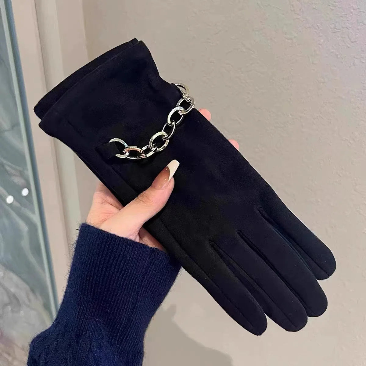 Leather Gloves Touchscreen Compatible Buckle Detail