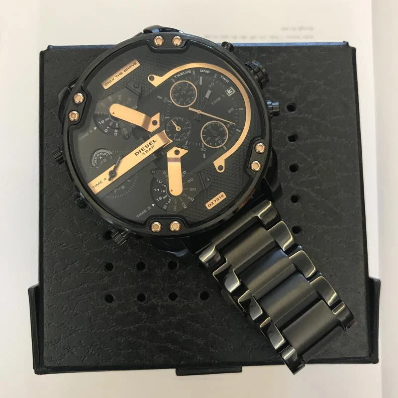 Men's Chronograph Watch Stainless Steel Quartz Movement Water-Resistant