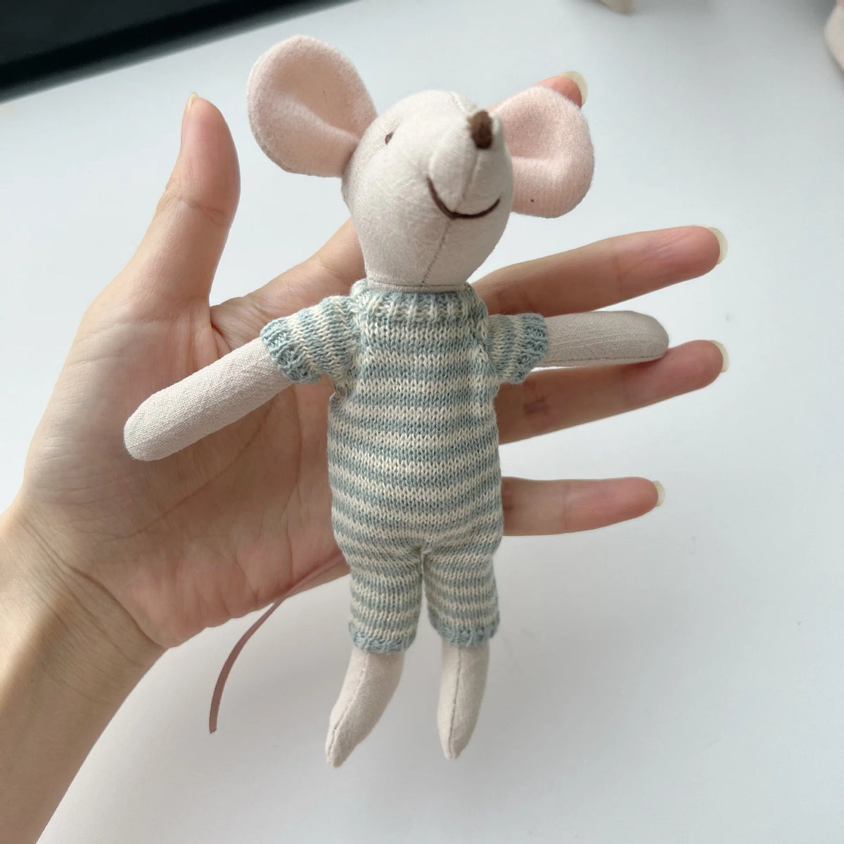 Mouse Doll Cotton-Linen Crocheted Floral Dress