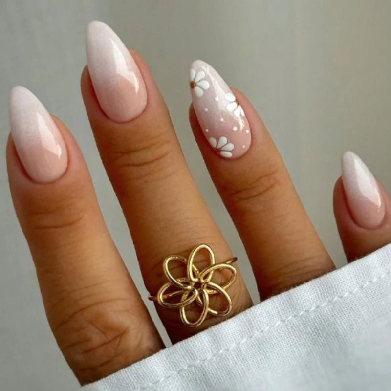Nail Art Set Self-Adhesive Holiday Designs Long-Lasting Wear