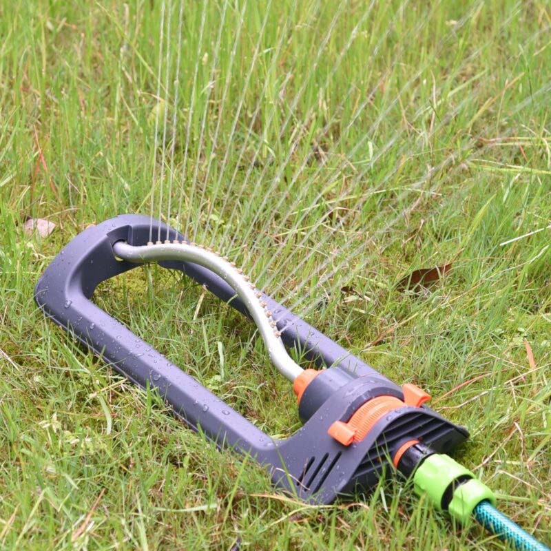 Oscillating Lawn Sprinkler 19 Nozzles Adjustable Spray Pattern