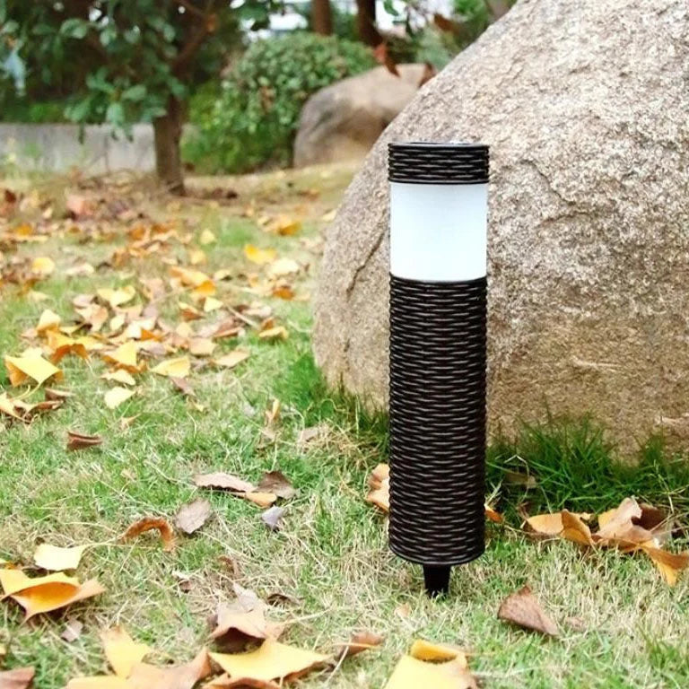 Outdoor Solar Light Rattan Cylindrical Integrated LED 500 Lumen
