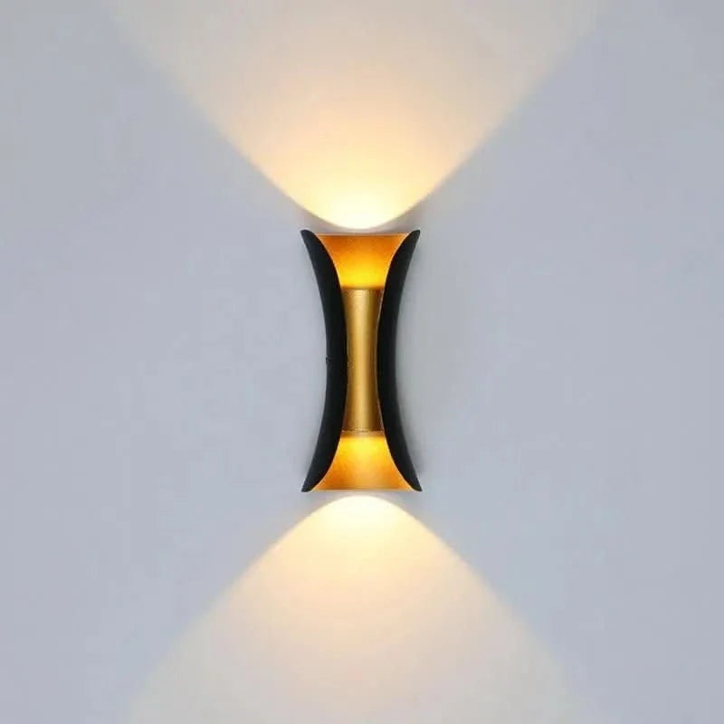 Outdoor Wall Light Curved LED IP65 Weather-Resistant