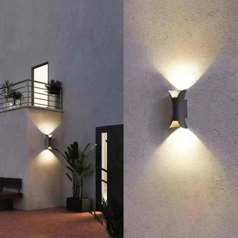 Outdoor Wall Light Curved LED IP65 Weather-Resistant