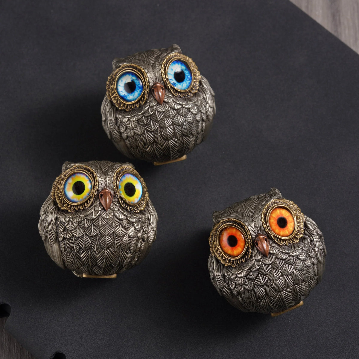 Owl Figurine Bronze Detailed Feather Design Compact Display Decor