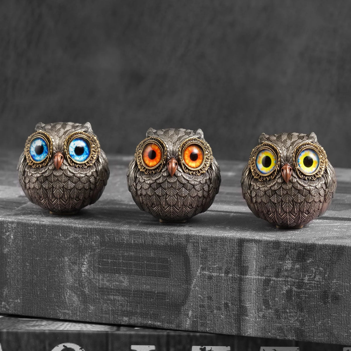 Owl Figurine Bronze Detailed Feather Design Compact Display Decor