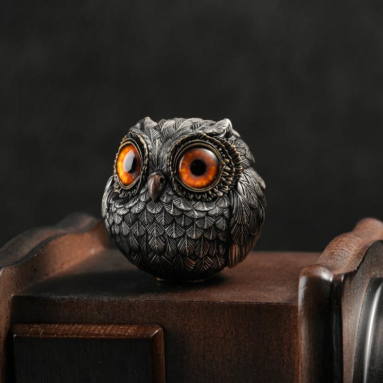 Owl Figurine Bronze Detailed Feather Design Compact Display Decor