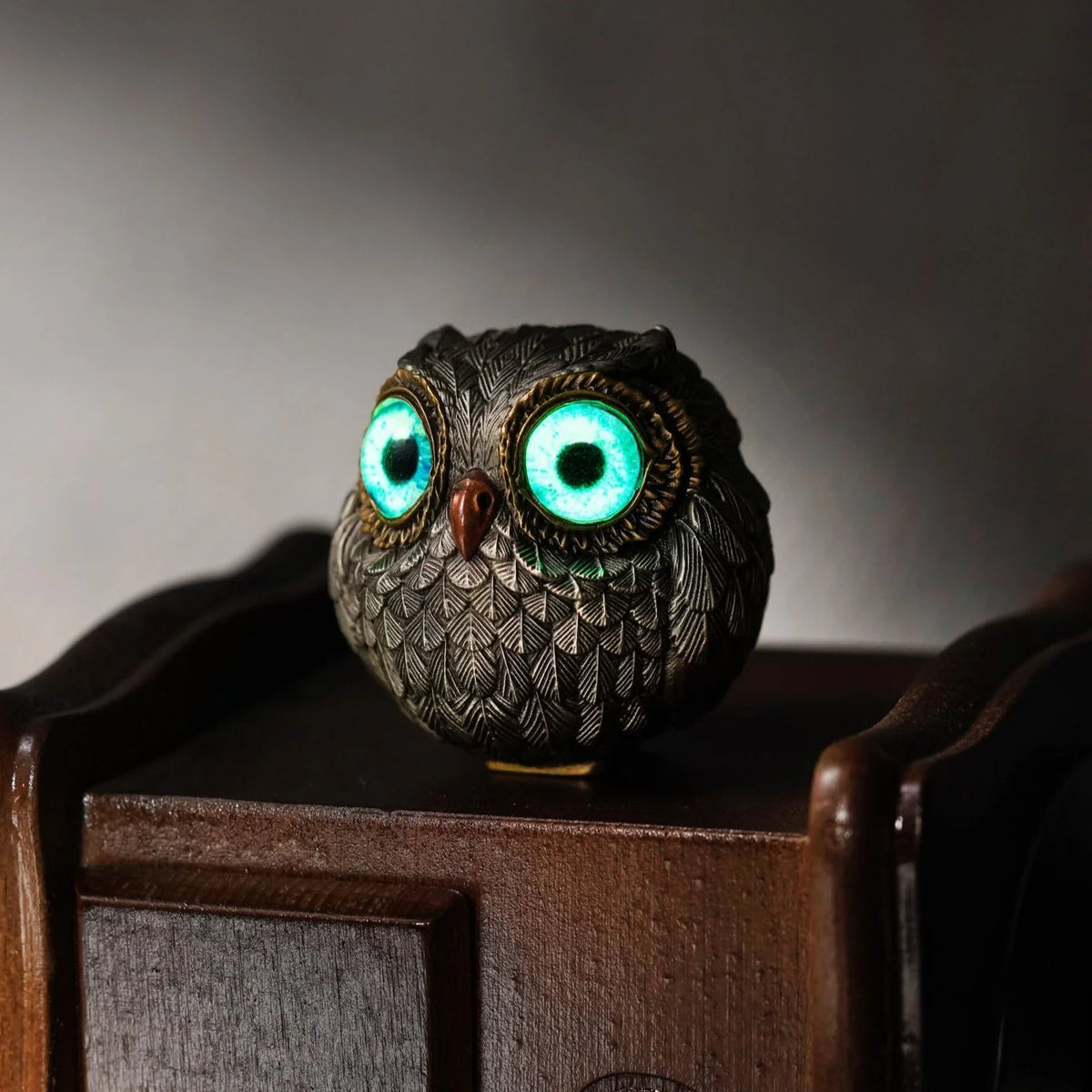 Owl Figurine Bronze Detailed Feather Design Compact Display Decor
