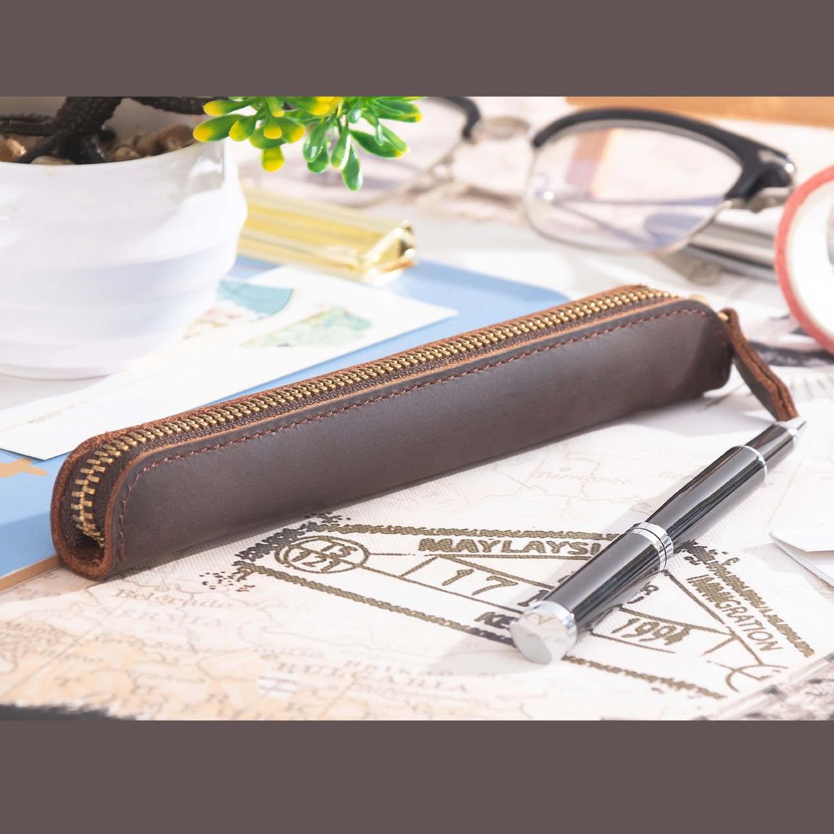 Pencil Case Genuine Leather Zipper Closure Compact Lightweight
