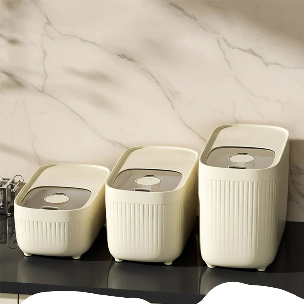 Pet Food Storage Container Airtight BPA-Free With Silicone Seal