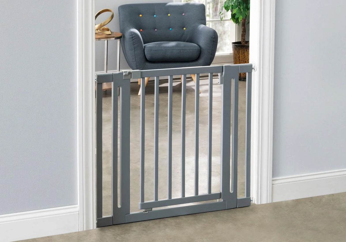 Pet Gate Solid Hardwood Swing Door Pressure-Mounted 28–38 Inch Wide