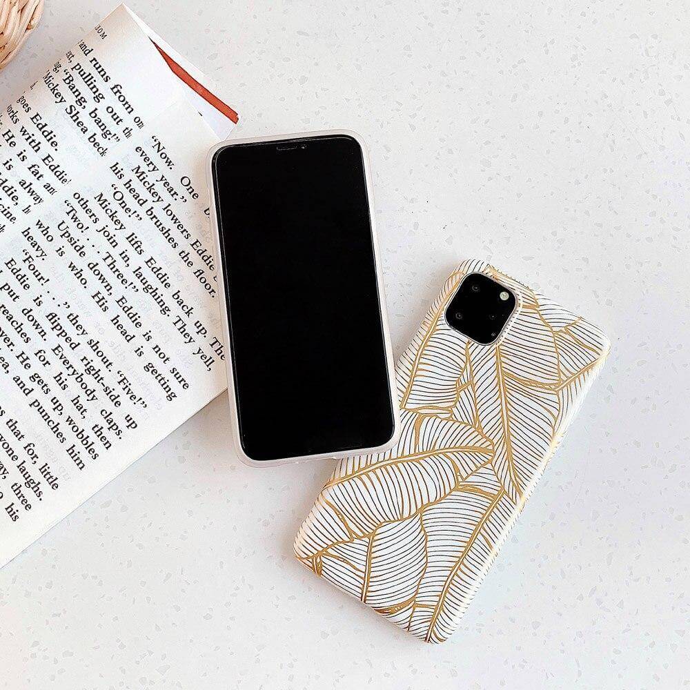 Phone Case Shockproof Banana Leaf Print Beige