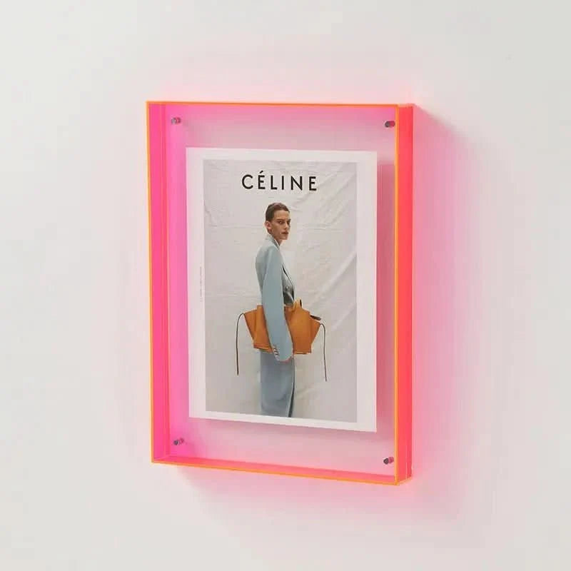 Photo Frame Acrylic Floating Display Effect