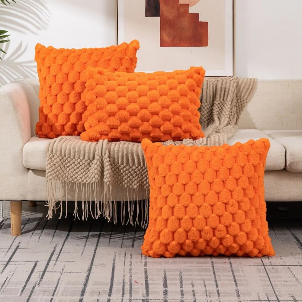 Pillow Cover 3D Plush Grid Machine Washable Zipper Closure