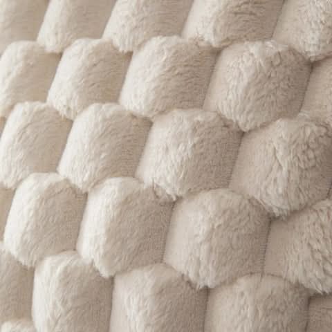 Pillow Cover 3D Plush Grid Machine Washable Zipper Closure