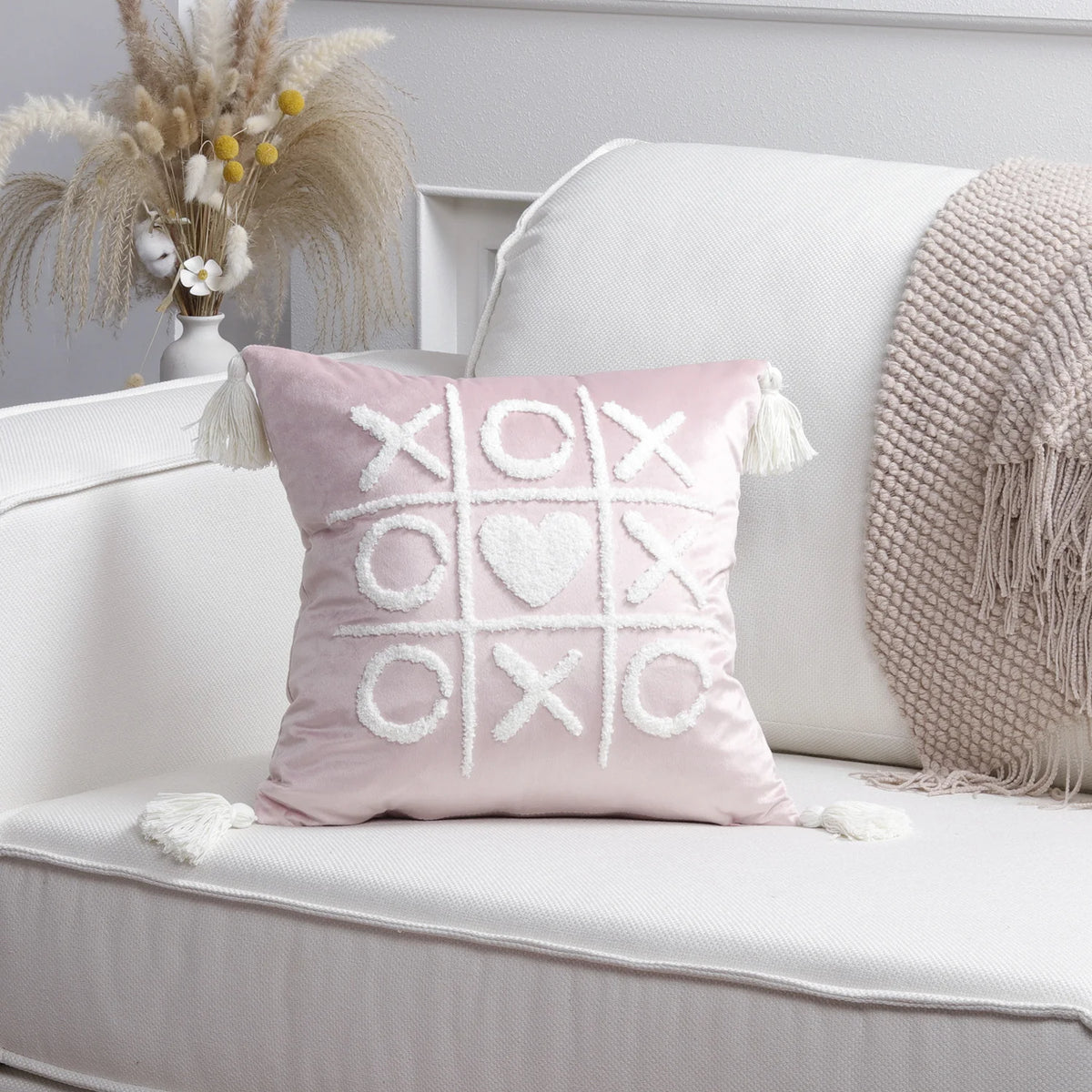 Pillow Cover Cotton-Linen Fuzzy Heart & Tassel Corners