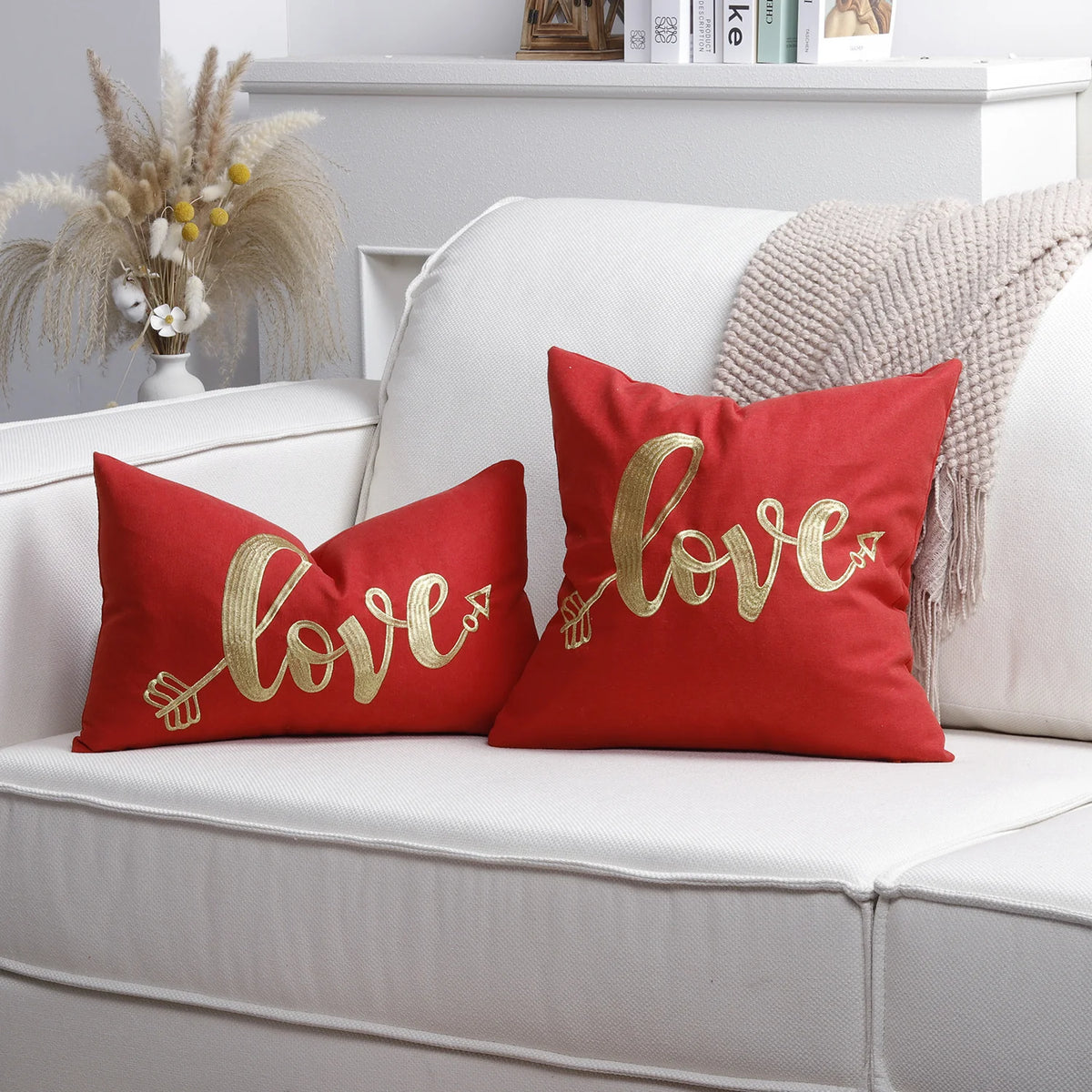 Pillow Cover Cotton-Linen Fuzzy Heart & Tassel Corners