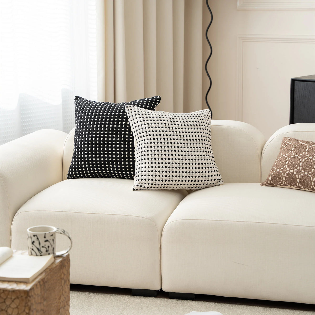 Pillow Cover Point-Tufted Linen-Feel Removable Concealed Zipper
