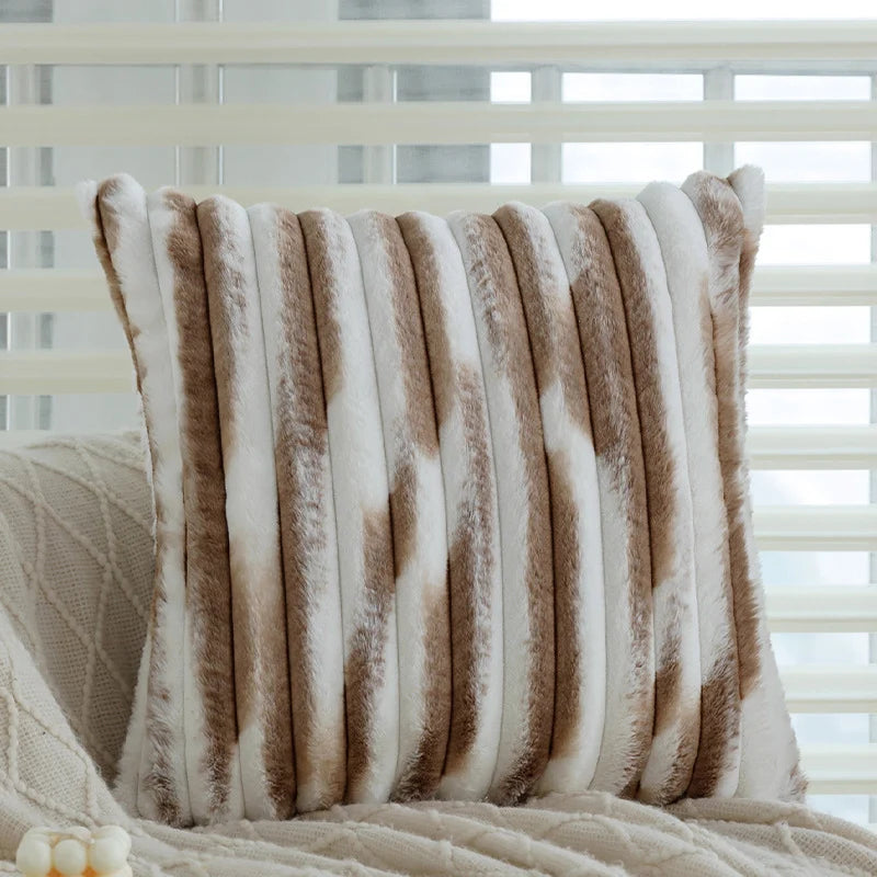 Pillow Cover Sherpa Wavy Plush Concealed Zipper