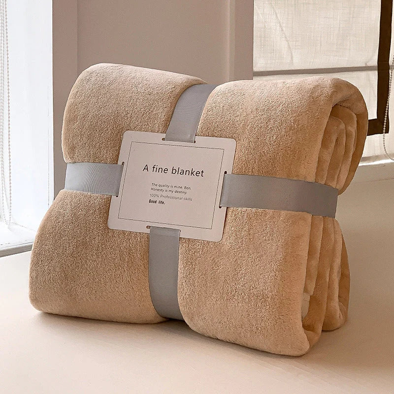 Plush Fleece Blanket Ultra-Soft & Warm Machine Washable