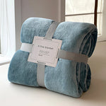 Plush Fleece Blanket Ultra-Soft & Warm Machine Washable