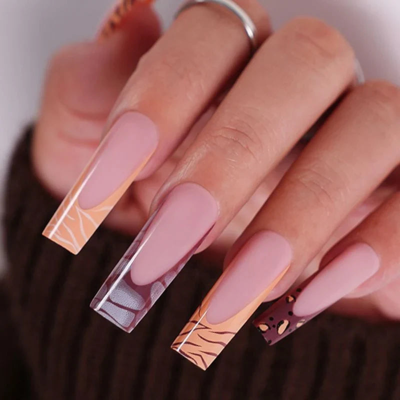 Press-On Nail Set Holiday Designs Gel Polish & Buffing Strips