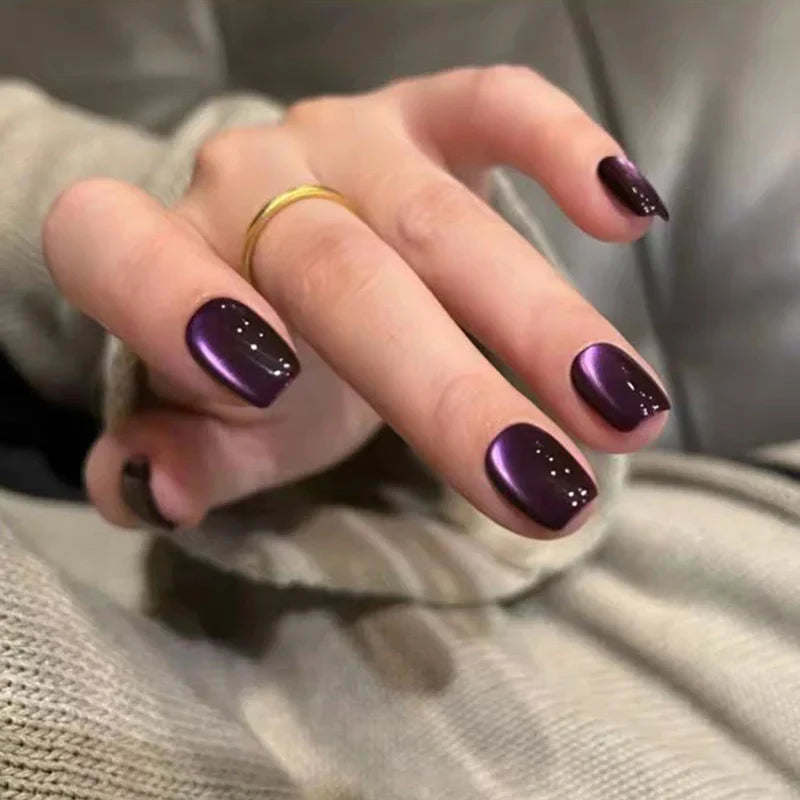 Press-On Nails Festive Designs Gel Polish & Buffing Strips