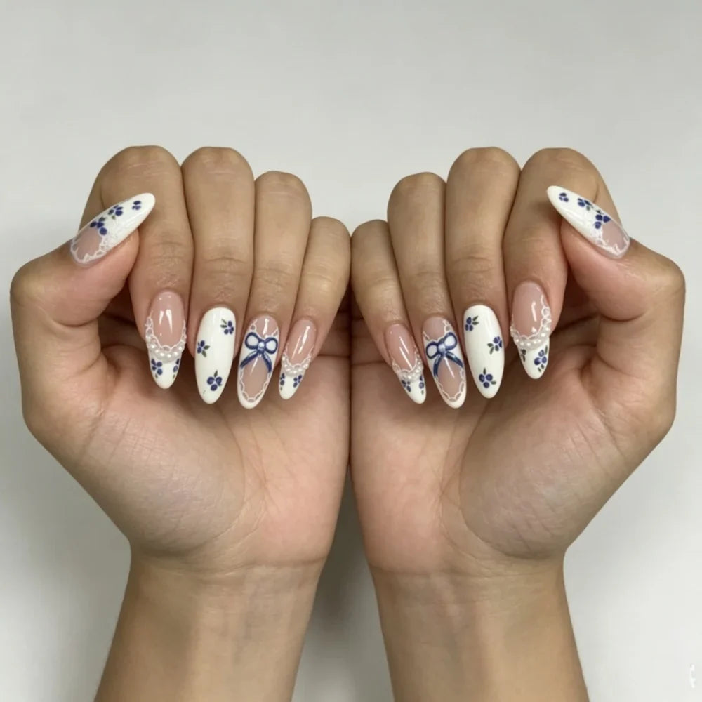 Press-On Nails Festive Designs Gel Polish & Buffing Strips