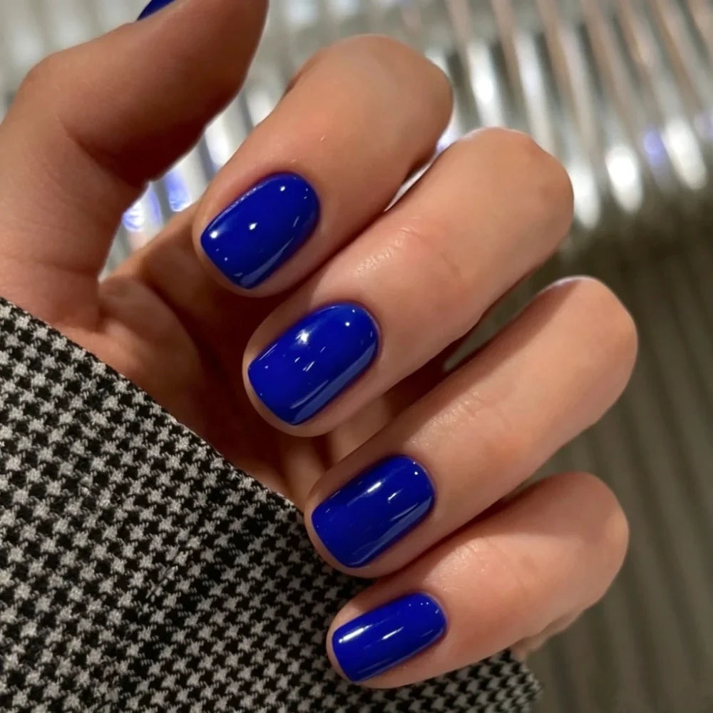 Press-On Nails Festive Designs Gel Polish & Buffing Strips