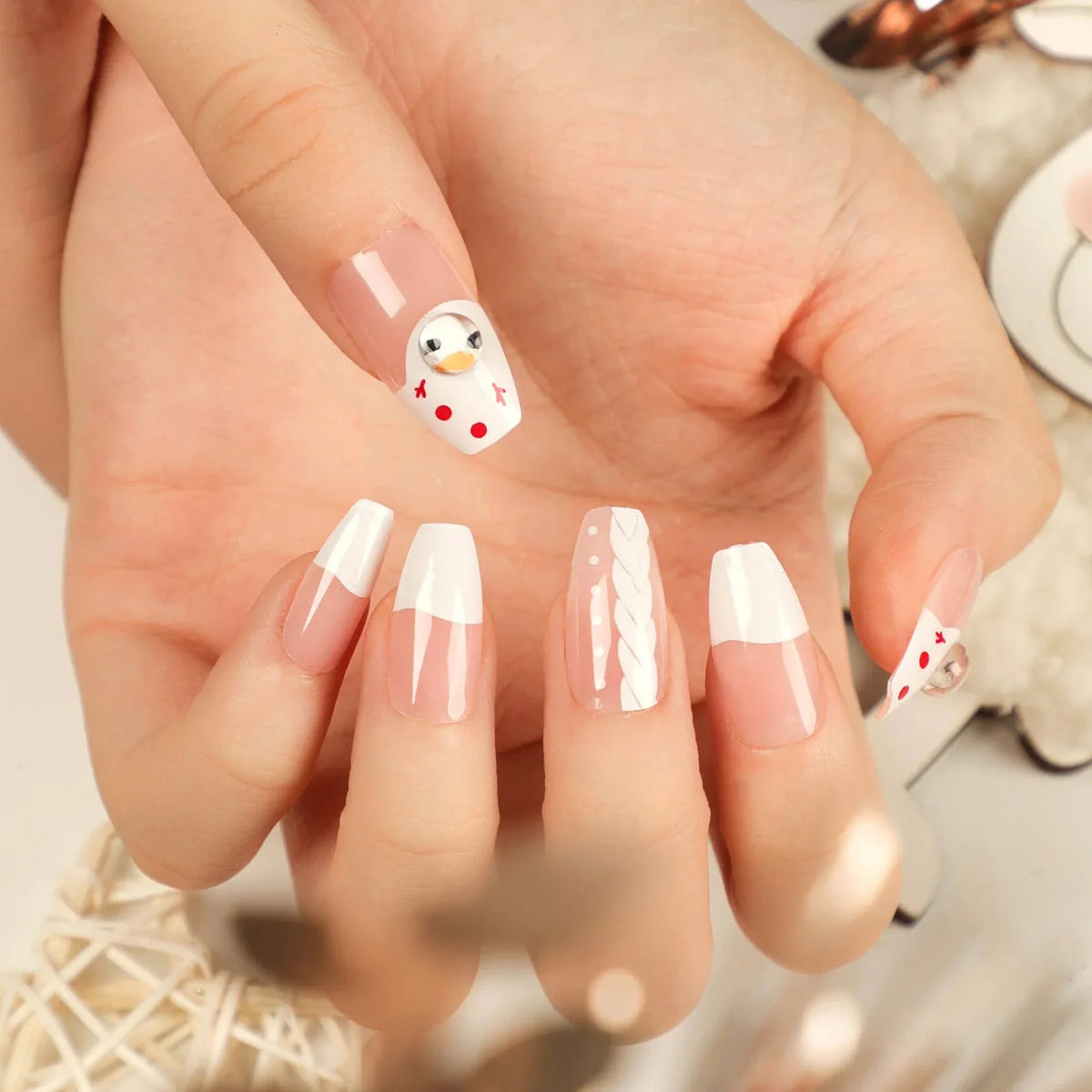 Press-On Nails Festive Snowman Design Self-Adhesive & Seamless Fit