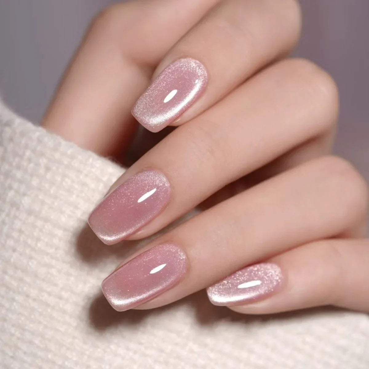 Press-On Nails Holiday Designs Peel-and-Press Comfortable Fit