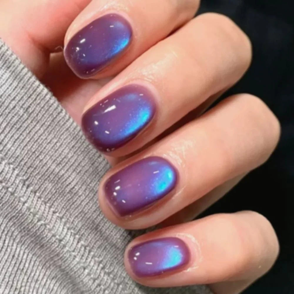 Press-On Nails Holiday Peel-And-Press Reusable & Durable