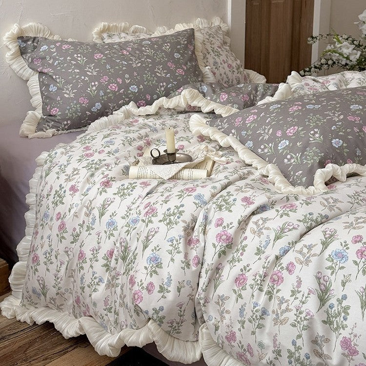 Quilt Set Reversible Floral Ruffle 4 Piece