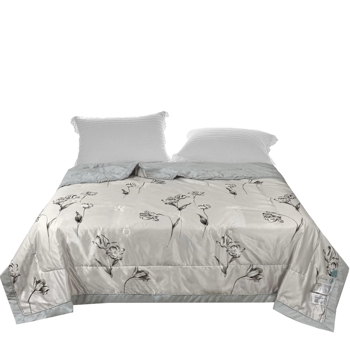 Quilt Set Silky Soft Embroidered 4-Piece Set