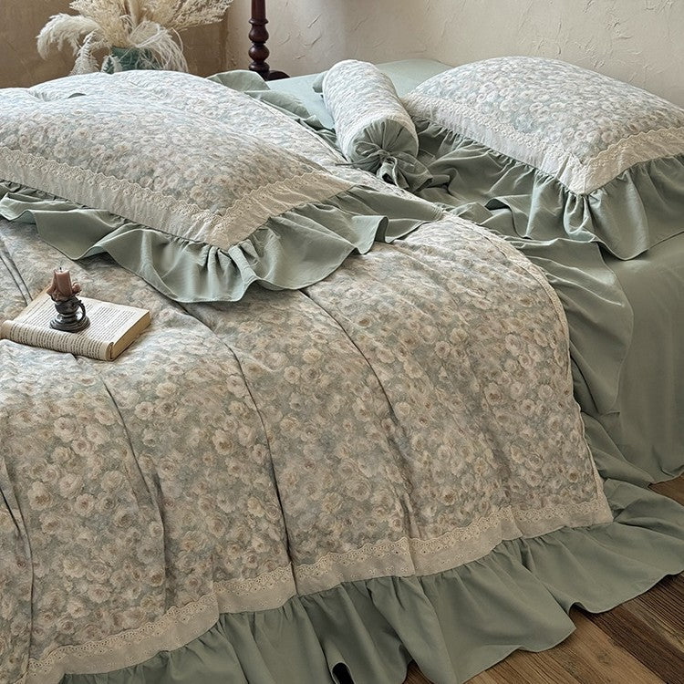 Quilted Bedding Set Breathable Cotton-Blend Floral Jacquard 4 Piece