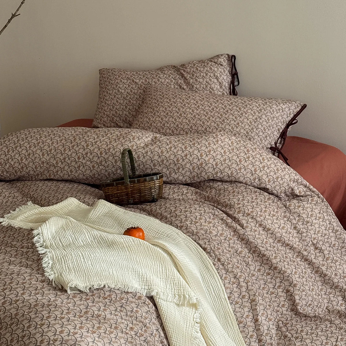 Quilted Bedding Set Breathable Cotton Tie Closures