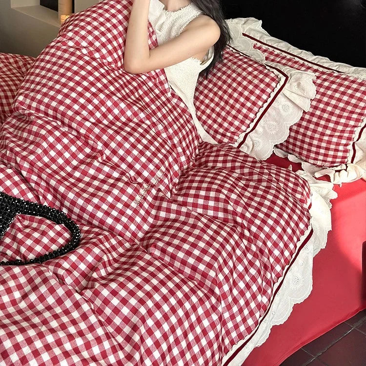 Quilted Bedding Set Cotton Blend Check Pattern