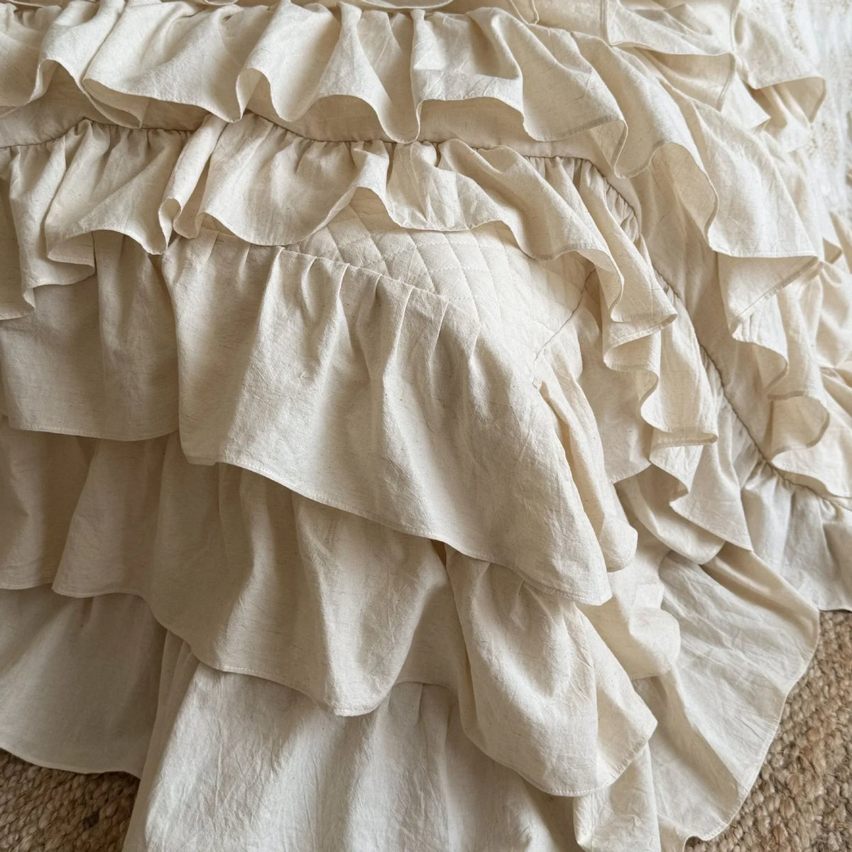 Quilted Bedding Set Cotton Ruffled 4-Piece With Bed Skirt