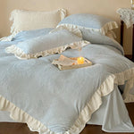 Quilted Bedding Set Jacquard Medallion Ruffle Accents Breathable Skin-Friendly