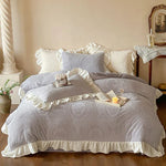 Quilted Bedding Set Jacquard Medallion Ruffle Accents Breathable Skin-Friendly
