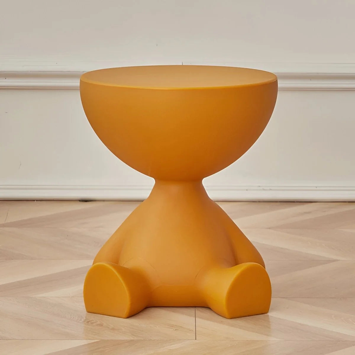 Round Coffee Table Lightweight Durable Plastic Compact Design