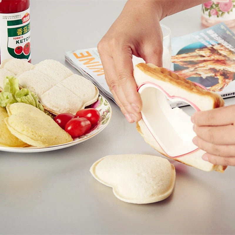 Sandwich Cutter Heart-Shaped Crust-Removing Plastic Mold