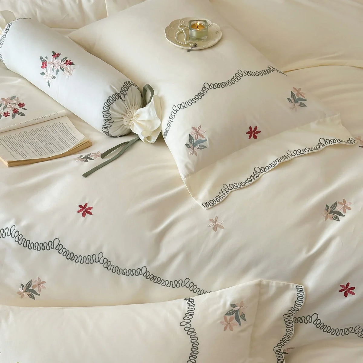 Satin Bedding Set Floral Embroidery Machine Washable