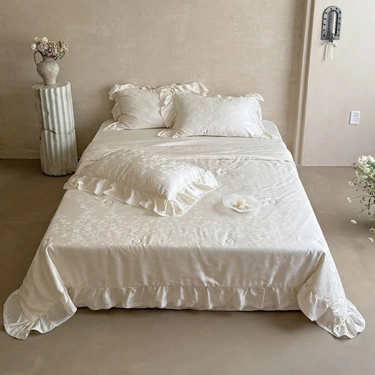 Satin Bedding Set Floral Jacquard & Ruffled Hem 4-Piece