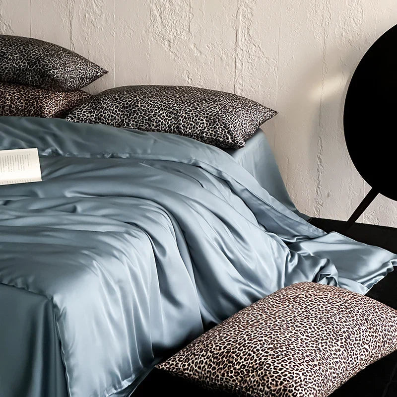 Satin Bedding Set Silky Sheen & Animal Print